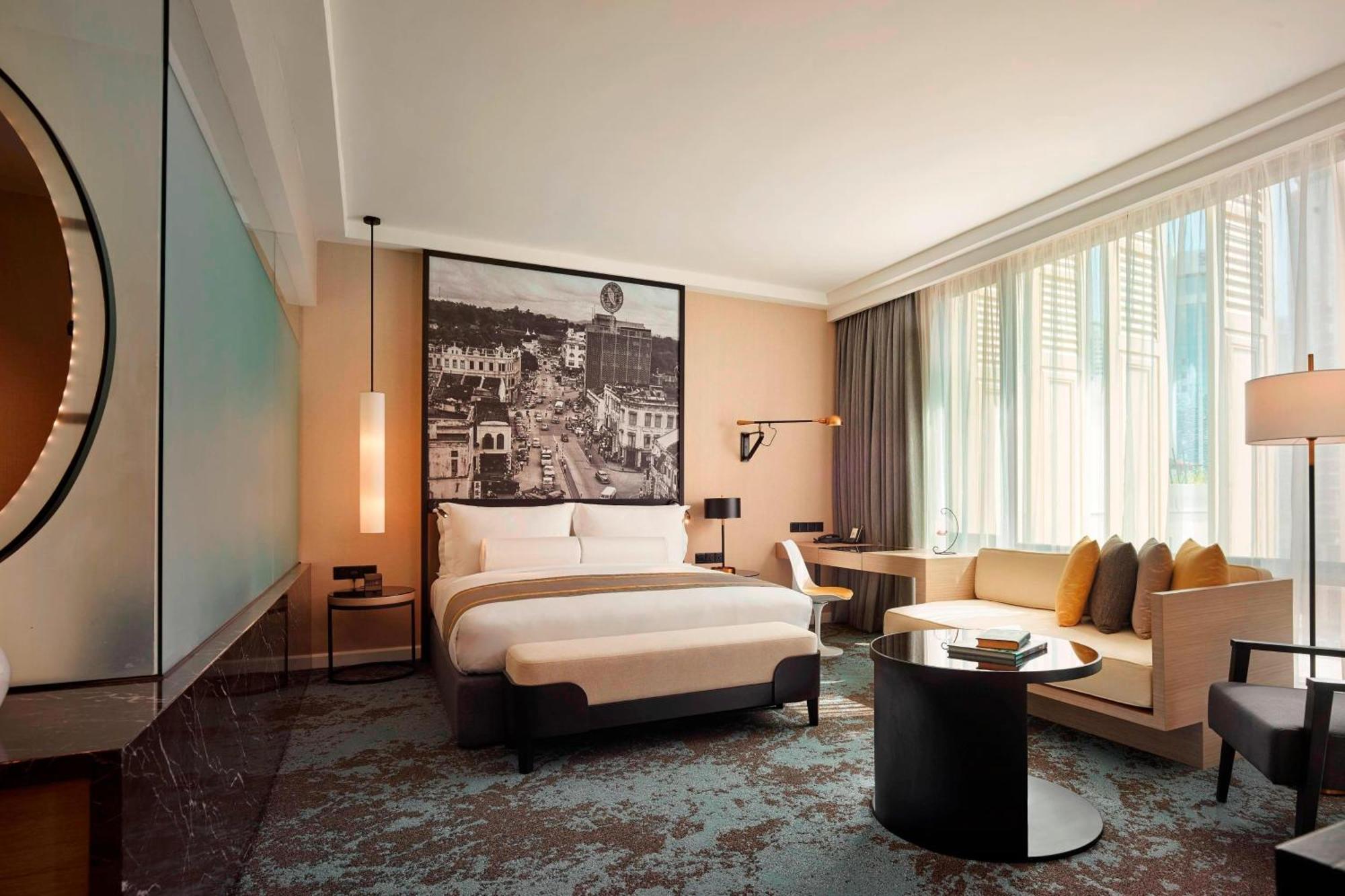 Stripes Kuala Lumpur, Autograph Collection Hotel 5*