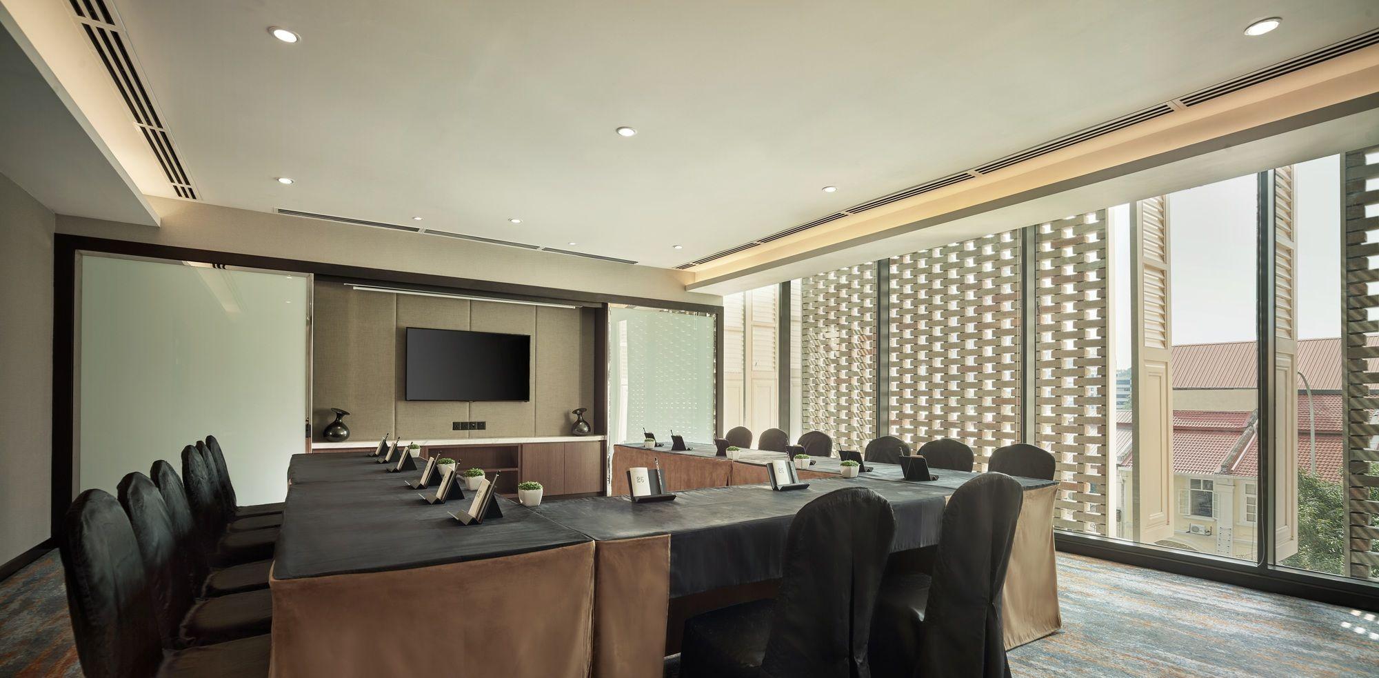 Hotel Stripes Kuala Lumpur, Autograph Collection 5*
